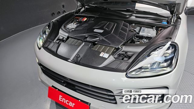 Porsche Cayenne 2022 — photo 6
