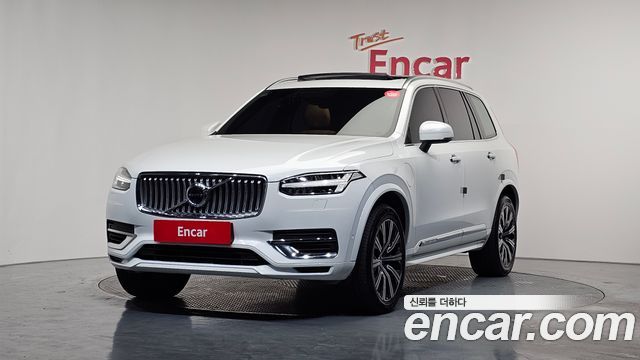 Volvo XC90 2021 — photo 1