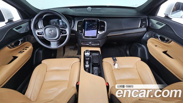 Volvo XC90 2021 — photo 7
