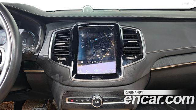 Volvo XC90 2021 — photo 14