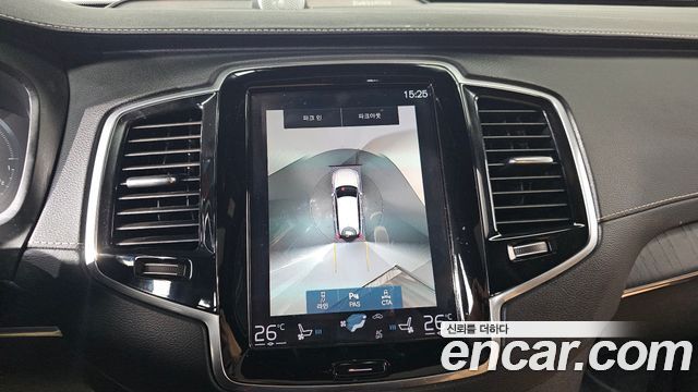 Volvo XC90 2021 — photo 15