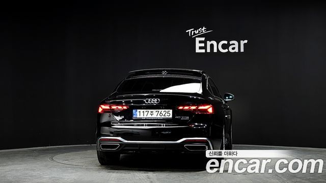 Audi A5 2021 — photo 4