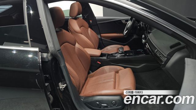 Audi A5 2021 — photo 10