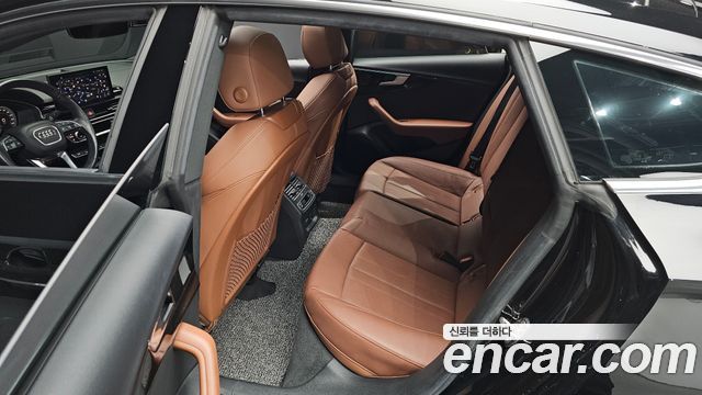 Audi A5 2021 — photo 12