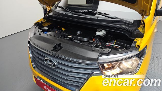 Hyundai Starex 2019 — photo 6