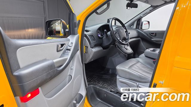 Hyundai Starex 2019 — photo 10