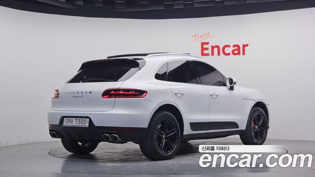 Porsche Macan 2015 — photo 2