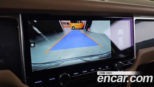 Porsche Macan 2015 — photo 16