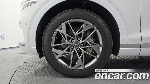 Genesis GV70 2023 — photo 5