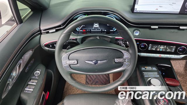 Genesis GV70 2023 — photo 13