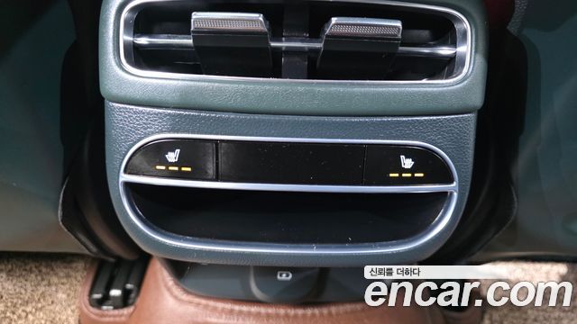 Genesis GV70 2023 — photo 18