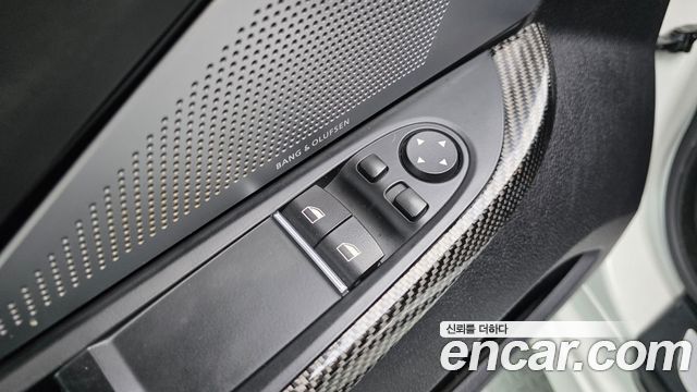 BMW M6 2016 — photo 13