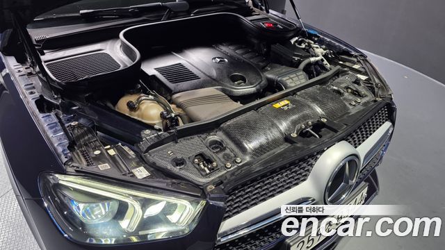 Mercedes-Benz GLE-Class 2019 — photo 6