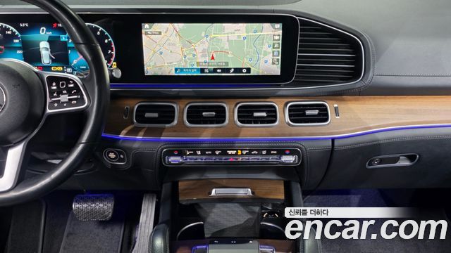 Mercedes-Benz GLE-Class 2019 — photo 14