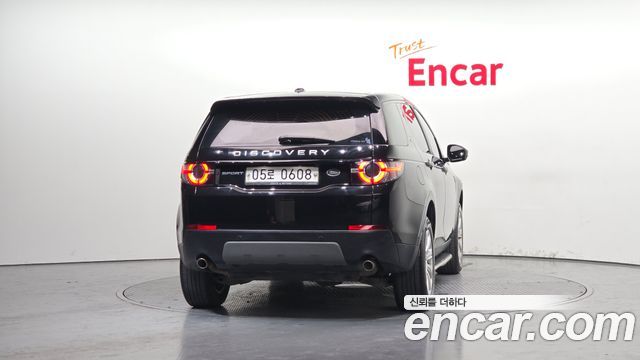 Land Rover Discovery Sport 2016 — photo 4