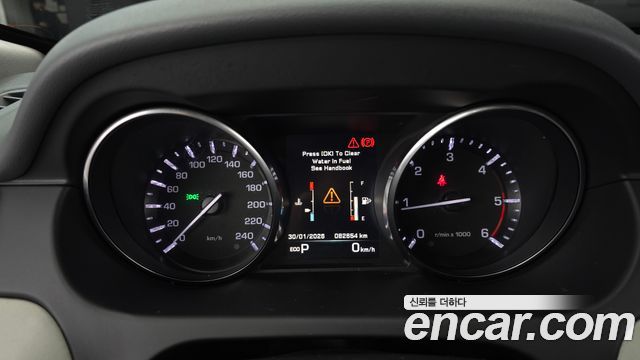 Land Rover Discovery Sport 2016 — photo 8