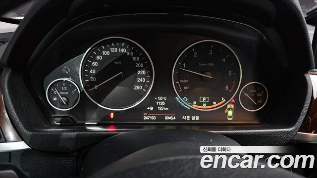 BMW 3-Series 2013 — photo 8