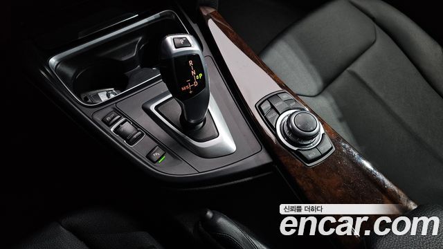 BMW 3-Series 2013 — photo 9