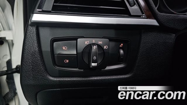 BMW 3-Series 2013 — photo 14