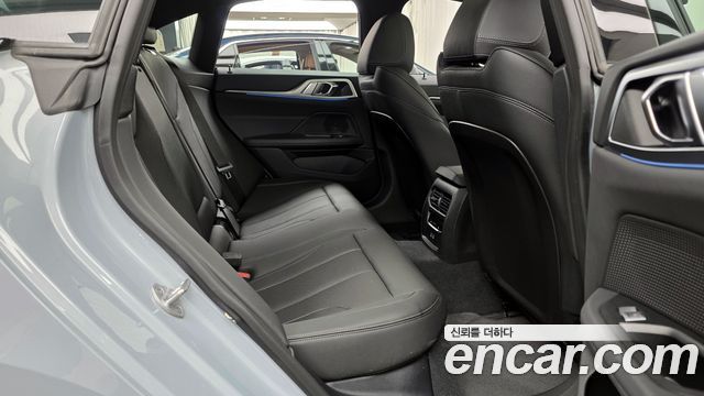 BMW i4 2025 — photo 12