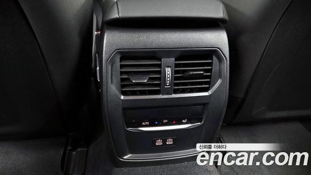 BMW i4 2025 — photo 18
