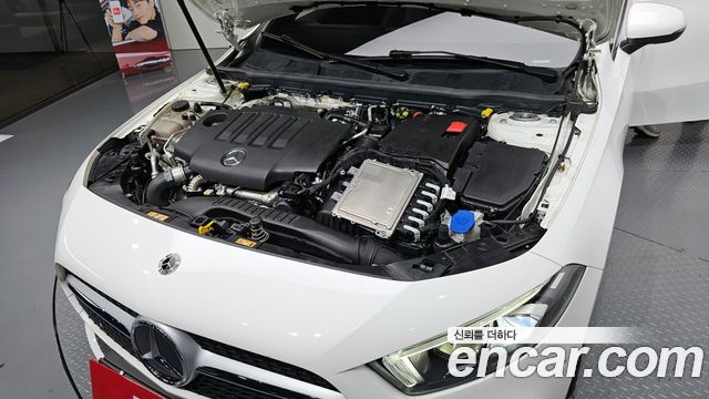 Mercedes-Benz A-Class 2021 — photo 6