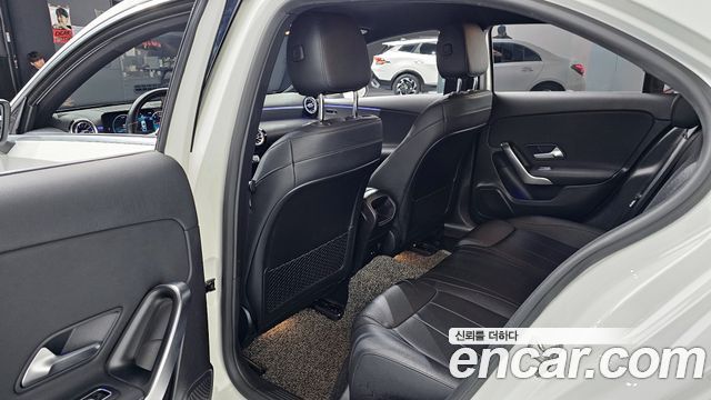 Mercedes-Benz A-Class 2021 — photo 12