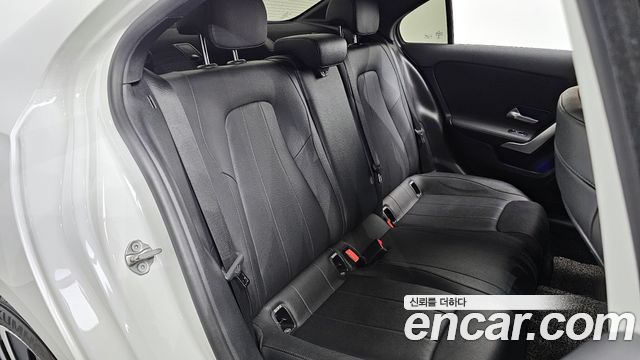 Mercedes-Benz A-Class 2021 — photo 13