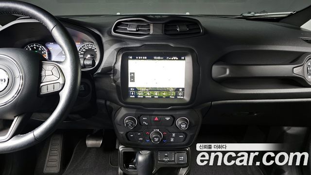 Jeep Renegade 2021 — photo 15