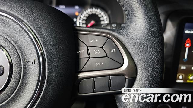 Jeep Renegade 2021 — photo 19