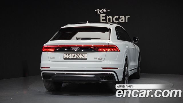 Audi Q8 2022 — photo 4