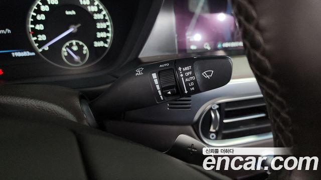 Genesis G90 2019 — photo 9