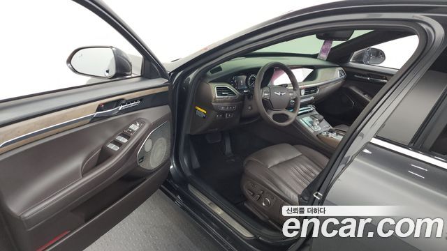 Genesis G90 2019 — photo 10