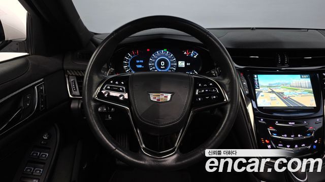 Cadillac CTS 2018 — photo 13