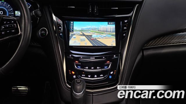 Cadillac CTS 2018 — photo 14