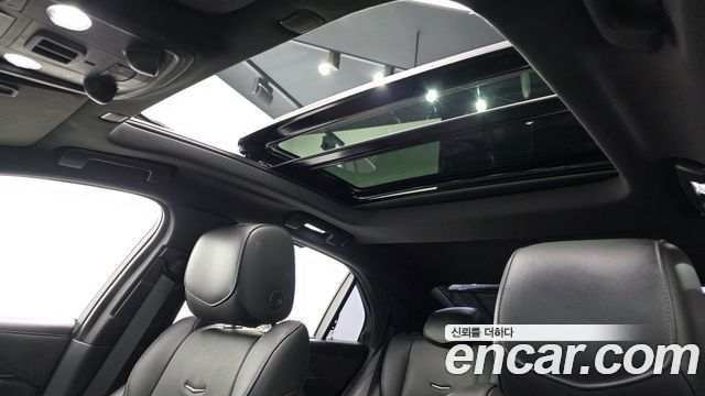Cadillac CTS 2018 — photo 20