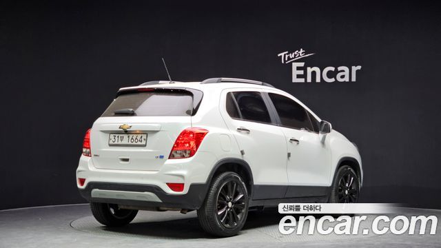 Chevrolet Korea Trax 2018 — photo 2