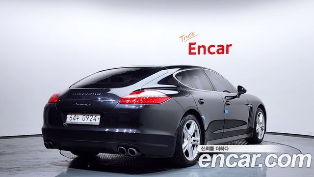 Porsche Panamera 2011 — photo 2