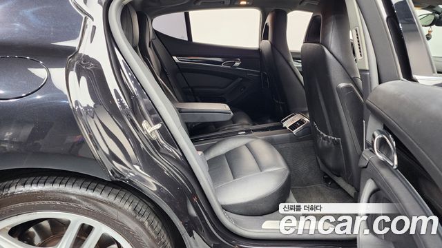 Porsche Panamera 2011 — photo 12