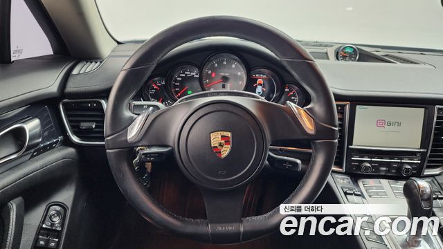 Porsche Panamera 2011 — photo 13