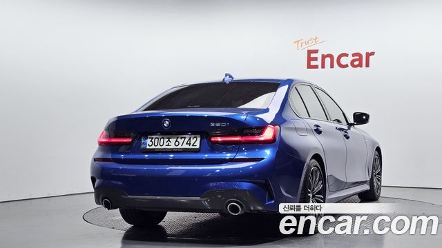 BMW 3-Series 2021 — photo 2