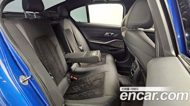 BMW 3-Series 2021 — photo 12