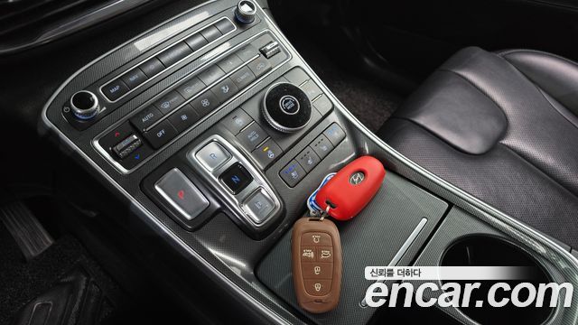 Hyundai Santafe 2021 — photo 9