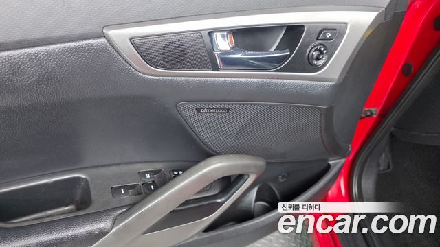 Hyundai Veloster 2012 — photo 13