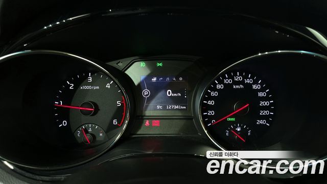 Kia Canival 2016 — photo 8