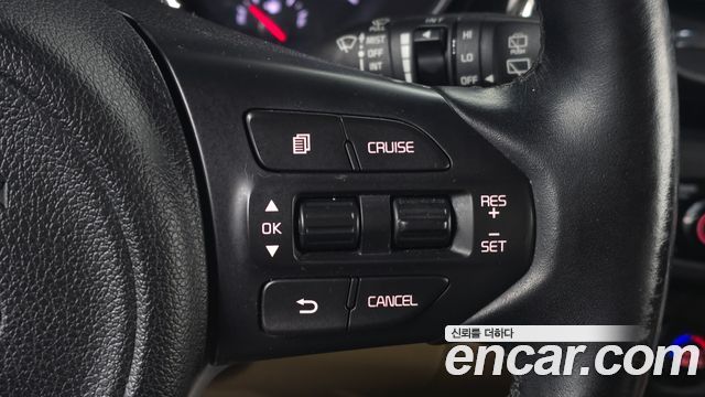 Kia Canival 2016 — photo 14
