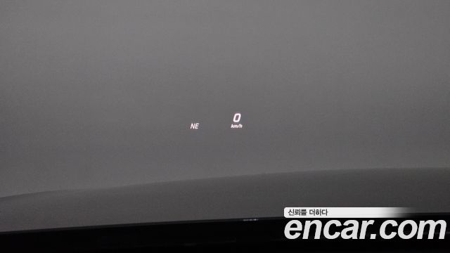 Mercedes-Benz E-Class 2017 — photo 12