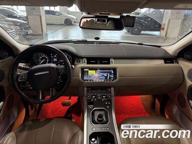 Land Rover Range Rover Evoque 2018 — photo 7