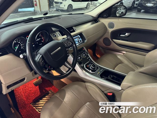 Land Rover Range Rover Evoque 2018 — photo 10