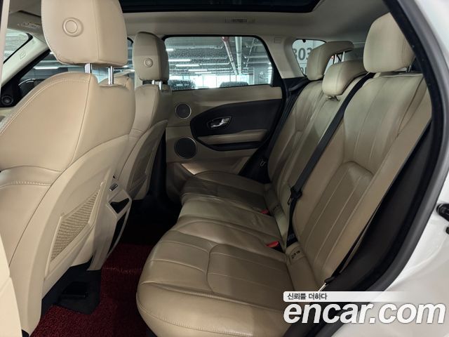 Land Rover Range Rover Evoque 2018 — photo 12